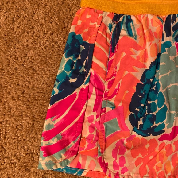 EUC Lilly Pulitzer Sample Shorts - Picture 4 of 4